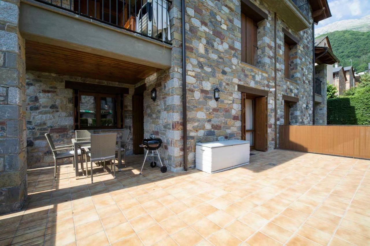 Mincholet, bajo con gran terraza Appartamento Villanova Esterno foto
